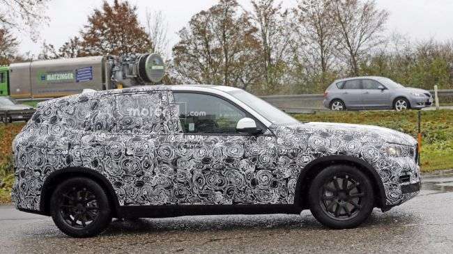 Новий BMW X5 M вперше помітили на дорогах Німеччини