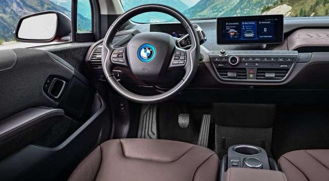 BMW i3 оновився і отримав спортивну версію BMW i3 s