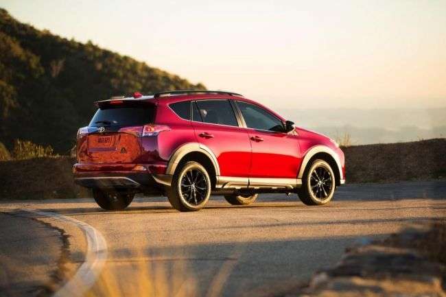 Toyota почала продаж «пригодницького» RAV4 Adventure 2018 в США