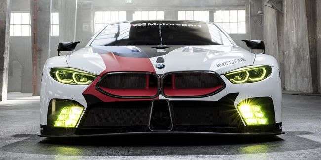 «BMW» привезла до Франкфурту нове гоночне купе «8-Series»