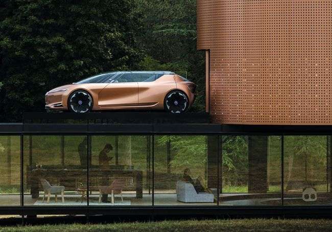 Renault представив у Франкфурті концепт Renault Symbioz 2030 року