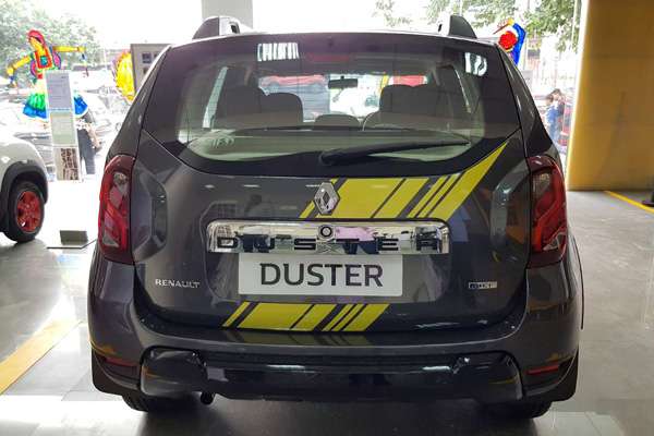 Особлива версія Renault Duster Sandstorm Edition дісталася до дилерів