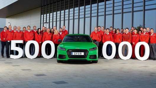 Два великих ювілею одночасно зазначив Audi TT в кузові купе
