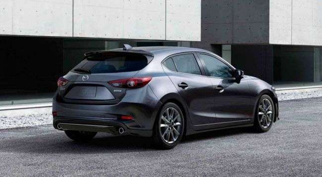 Mazda відкликає більше 200 тисяч своїх авто з-за проблем зі стоянковим гальмом