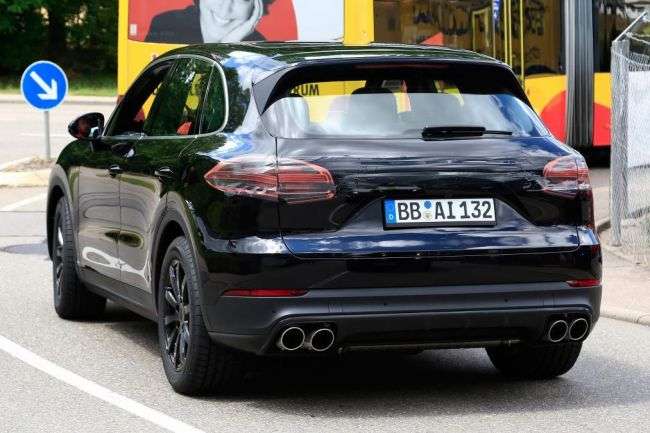 Опубліковані перші фото Porsche Cayenne нового покоління