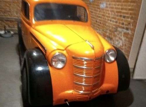 Оригінальний Opel 1938 року випуску виставлений на продаж жителем Омська