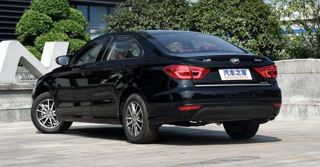 Lifan назвав базову вартість нового седана Murman для Росії