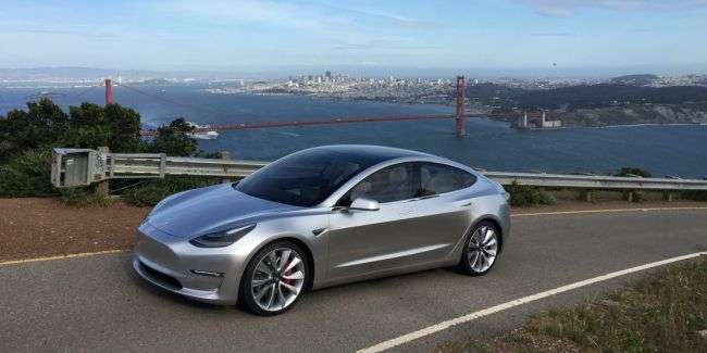 Найдешевший Tesla Model S зняли з виробництва через нового Model 3
