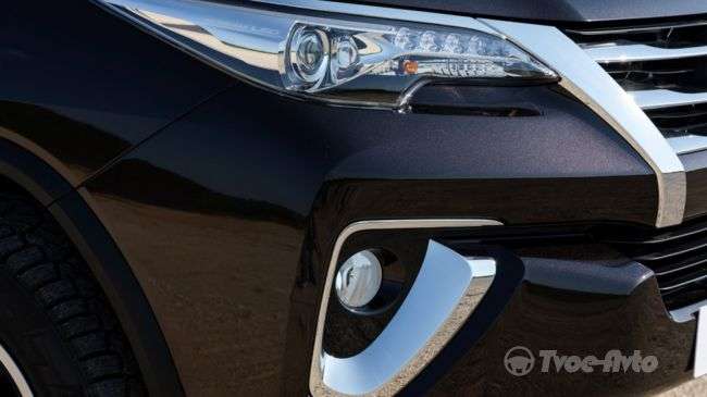 Toyota Fortuner в Росії представлений офіційно