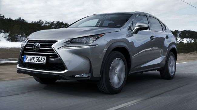 Автомобілі Lexus в Росії в серпні доступні зі знижками