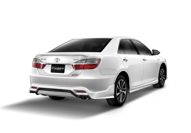 Toyota представила оновлену «спортивну» версію Camry