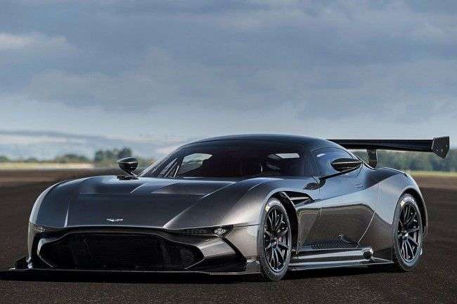 В Америці на аукціон виставили Aston Martin Vulcan