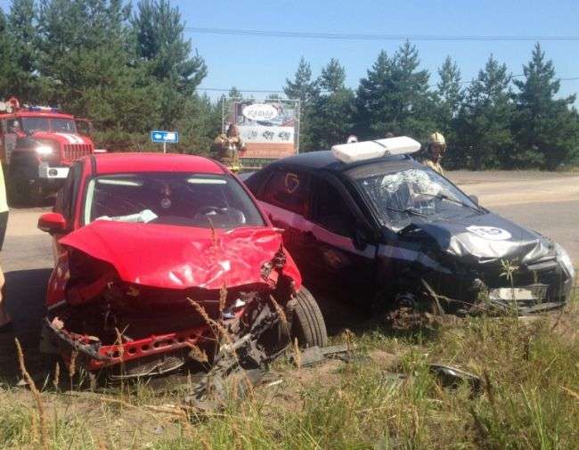 Пяне ДТП за участю автомобіля ДБР сталося під Воронежем