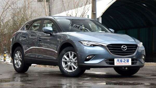 Крос-купе Mazda CX-4 2018 представлять на автосалоні в Ченду