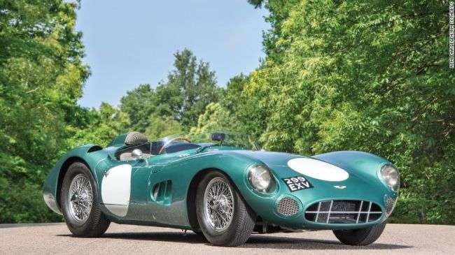 Автомобіль Aston Martin встановив рекорд на аукціоні в Монтереї