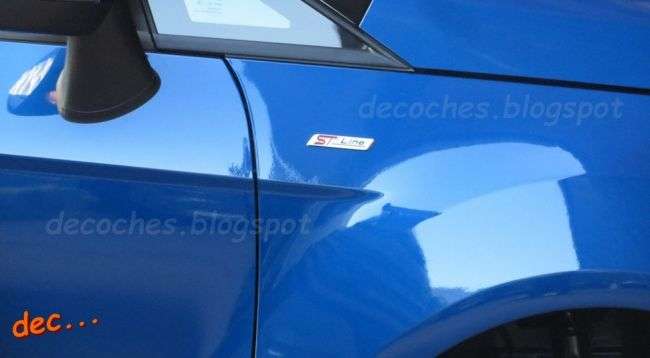 Новий Ford EcoSport у версії ST-Line помічений без камуфляжу