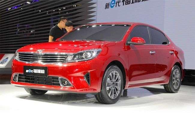 У КНР офіційно представили нове покоління седана Kia Forte