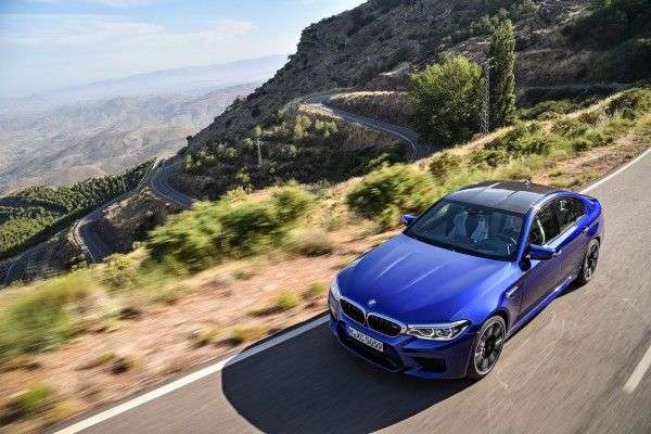 BMW озвучив вартість нового спорткара BMW M5 2018