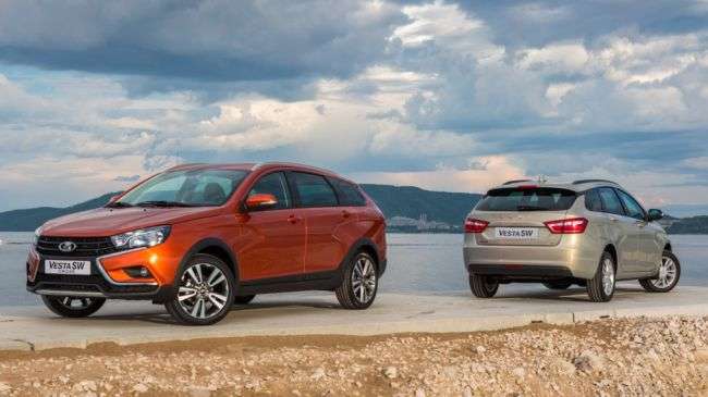 Інсайдер назвав дату початку продажів нових версій Lada Vesta