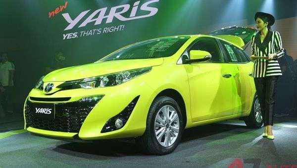 Toyota представила нову версію хетчбека Yaris