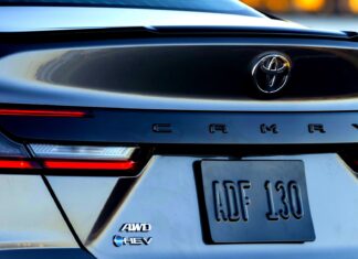 Toyota richiama oltre 55.000 ibridi a causa del bullone dell’inverter allentato