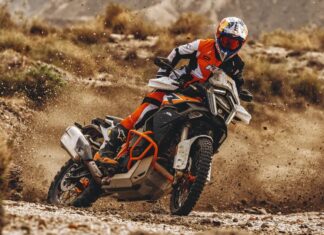 KTM 1390 Super Adventure R: Приключенческий мотоцикл, который наконец-то оправдывает ожидания
