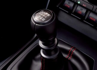 Subaru Mempertimbangkan Transmisi Manual untuk SUV: Sebuah Survei Mengungkap Potensi Permintaan