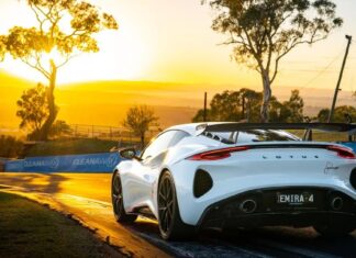 Lotus Emira Turbo Bathurst Edition: exclusivo australiano com desempenho aprimorado