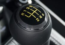 Механічні Трансмісії Швидко Зникають з Нових Автомобілів