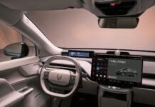 Volvo починає «найбільше оновлення в історії»: 2,5 мільйона старіших автомобілів отримають технологію EX60