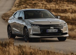 DS No4 E-Tense: een gok op premium in een drukke markt