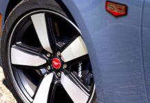 Продажі бензинових автомобілів Ford злітають, продажі електромобілів впали в 2026 році