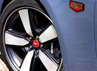 Prodeje vozů Ford na plyn stoupají, prodej elektromobilů v roce 2026 klesá