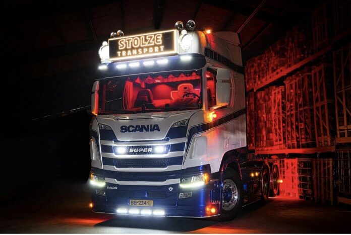 d325329e-7b63-4f78-a10a-0fd4a8b6d5f9