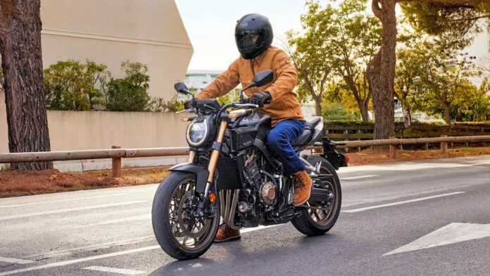 da503352-9ae5-45b6-948c-06b486b3793a