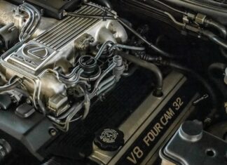 Le moteur Toyota UZ : le V8 sur-conçu qui a défini une génération de fiabilité