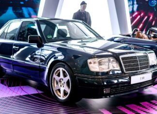 Poslední z legend: Mercedes-Benz E 500, vytvořený inženýry Porsche