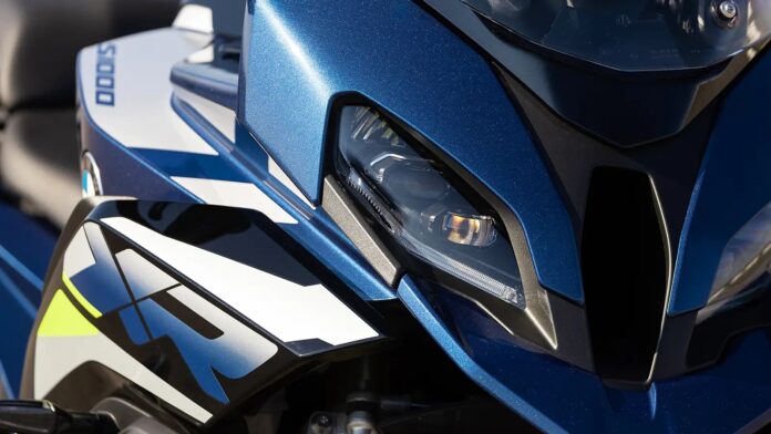 a04e9db6-b944-4d10-b303-d38b72a3b3a3