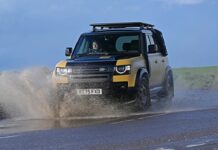 Історичний відгук Jaguar Land Rover: 170 000 легкових гібридів