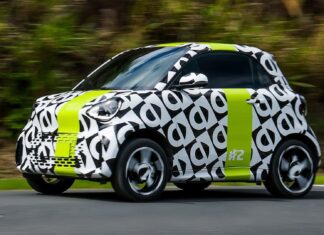 Smart #2: Prototyp s rozkládací pohovkou, kompaktními rozměry a cenou 20 tisíc €.