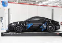 Alpine A110 EV: прототип с мотором посередине на Goodwood