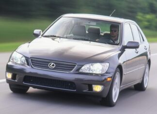 Lexus IS300: het mes dat niet scherp is